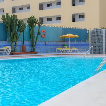 Aparthotel Arenas 3*