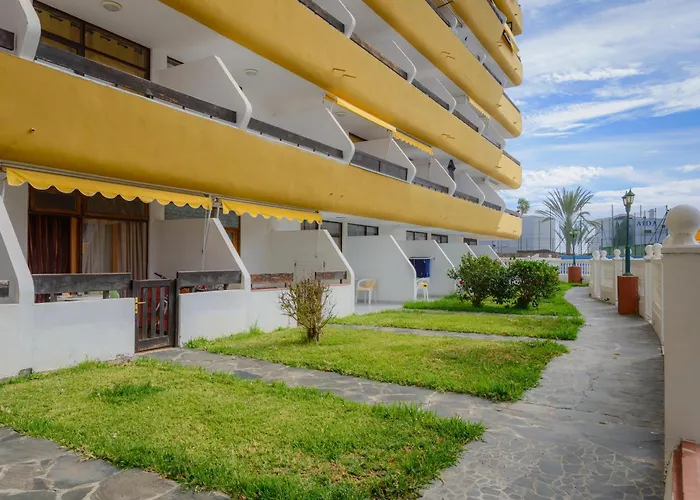 Arenas Hotel apartamentowy 3*